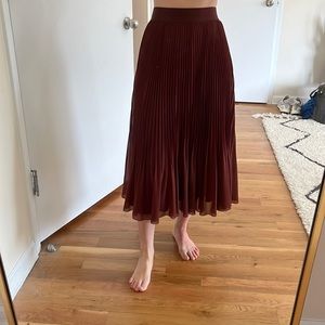 Aritizia - Wilfred twirl skirt